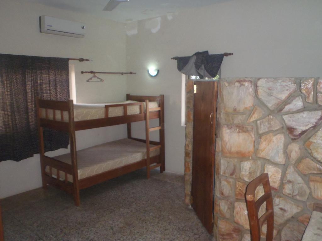 The Sleepy Hippo Hotel Accra Exteriör bild