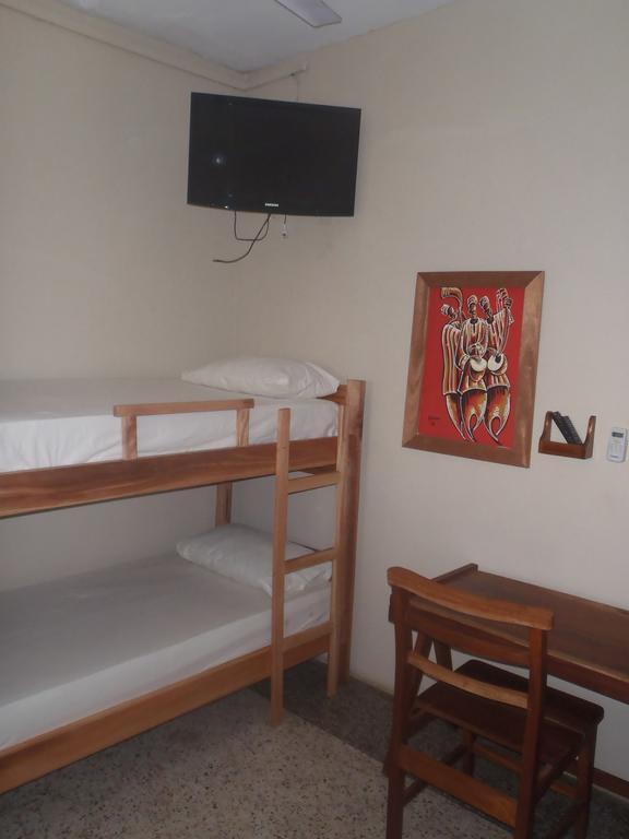 The Sleepy Hippo Hotel Accra Exteriör bild