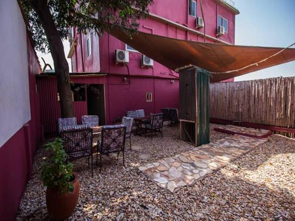The Sleepy Hippo Hotel Accra Exteriör bild
